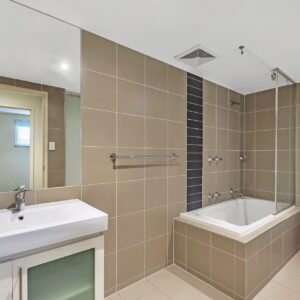 1D/17 Uriarra Road, Queanbeyan, NSW 2620 AUS