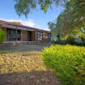 18 Meeson Street, Chisholm, ACT 2905 AUS