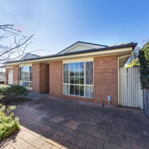 73 Hugh McKay Crescent, Dunlop, ACT 2615 AUS