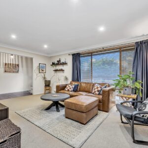 1 Harwood Court, Wanniassa, ACT 2903 AUS