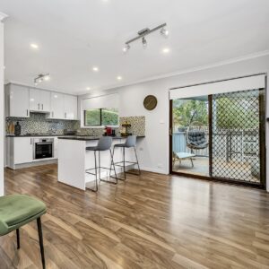 1 Harwood Court, Wanniassa, ACT 2903 AUS