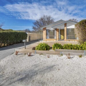 32 Builder Crescent, Theodore, ACT 2905 AUS