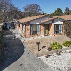 32 Builder Crescent, Theodore, ACT 2905 AUS