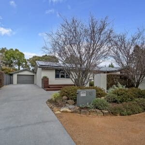 18 Morton Street, Weetangera, ACT 2614 AUS