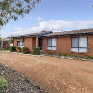 2 Arden Place, Gilmore, ACT 2905 AUS