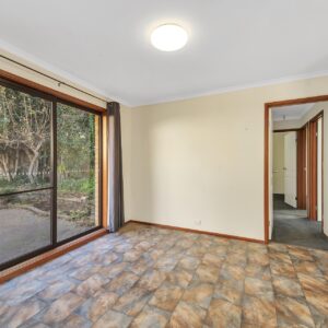 8 Laby Place, Theodore, ACT 2905 AUS