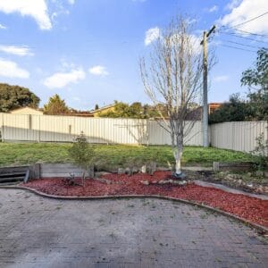 8 Laby Place, Theodore, ACT 2905 AUS