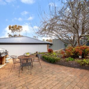 31 Dash Crescent, Fadden, ACT 2904 AUS