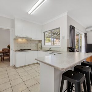 2 Mina Wylie Crescent, Gordon, ACT 2906 AUS