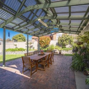 2 Mina Wylie Crescent, Gordon, ACT 2906 AUS