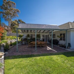 2 Mina Wylie Crescent, Gordon, ACT 2906 AUS