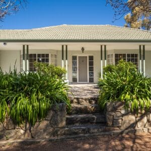 2 Mina Wylie Crescent, Gordon, ACT 2906 AUS