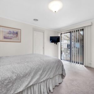 9 Main Close, Chisholm, ACT 2905 AUS