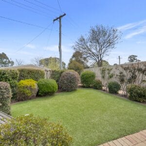 9 Main Close, Chisholm, ACT 2905 AUS