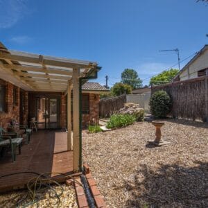 2 Bow Place, Fadden, ACT 2904 AUS