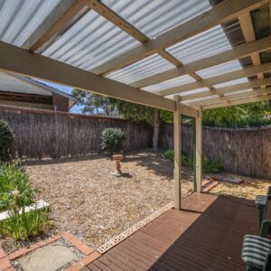 2 Bow Place, Fadden, ACT 2904 AUS