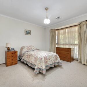 2 Bow Place, Fadden, ACT 2904 AUS