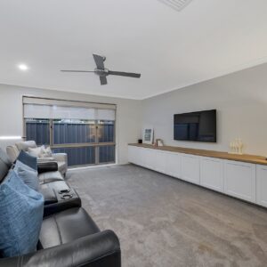 28 Dobell Circuit, Conder, ACT 2906 AUS