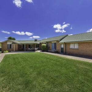 18 Macnamara Place, Chisholm, ACT 2905 AUS