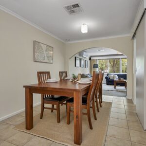 11 Dinnison Circuit, Kambah, ACT 2902 AUS