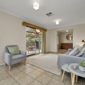 11 Dinnison Circuit, Kambah, ACT 2902 AUS