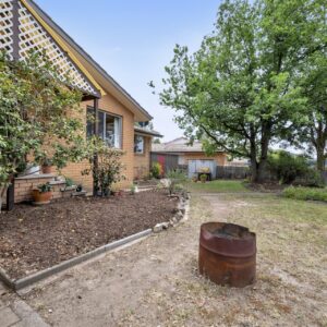 11 Dinnison Circuit, Kambah, ACT 2902 AUS