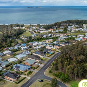 61 Broomfield Crescent, Long Beach, NSW 2536 AUS