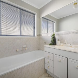 10 Rumsey Place, Banks, ACT 2906 AUS