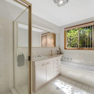 16 Carslake Loop, Gordon, ACT 2906 AUS