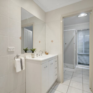 10 Slavin Place, Gordon, ACT 2906 AUS
