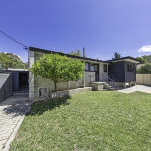 9 Shenton Crescent, Stirling, ACT 2611 AUS