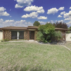 72 Outtrim Avenue, Calwell, ACT 2905 AUS
