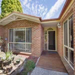7 Millpost Close, Palmerston, ACT 2913 AUS