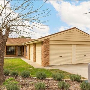 8 Helen Mayo Crescent, Bonython, ACT 2905 AUS