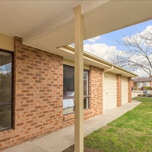 8 Helen Mayo Crescent, Bonython, ACT 2905 AUS