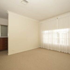 19 Mathieson Crescent, Weetangera, ACT 2614 AUS