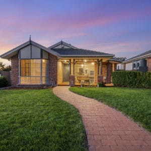 13 Jane Price Crescent, Conder, ACT 2906 AUS