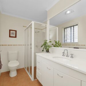 8 McGilvray Close, Gordon, ACT 2906 AUS