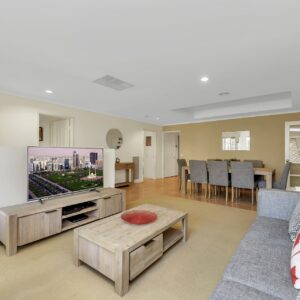 8 McGilvray Close, Gordon, ACT 2906 AUS
