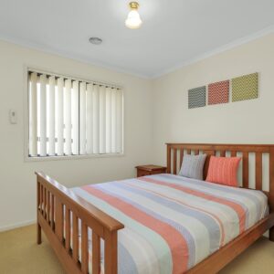 8 McGilvray Close, Gordon, ACT 2906 AUS