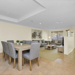 8 McGilvray Close, Gordon, ACT 2906 AUS
