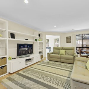 8 McGilvray Close, Gordon, ACT 2906 AUS