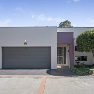 2/3 Charles Place, Gordon, ACT 2906 AUS