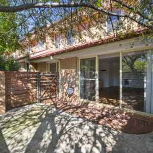 1/10 Bennetts Close, McKellar, ACT 2617 AUS