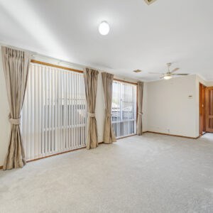9 McKivat Close, Gordon, ACT 2906 AUS