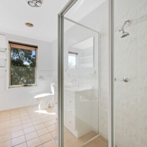 1/10 Bennetts Close, McKellar, ACT 2617 AUS