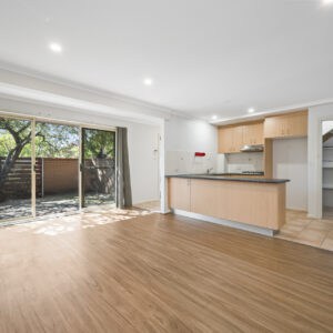 1/10 Bennetts Close, McKellar, ACT 2617 AUS