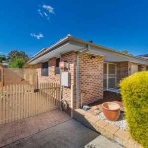 23 Charlton Crescent, Gordon, ACT 2906 AUS