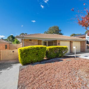 23 Charlton Crescent, Gordon, ACT 2906 AUS