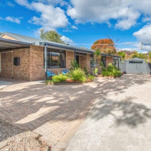 80 Outtrim Avenue, Calwell, ACT 2905 AUS